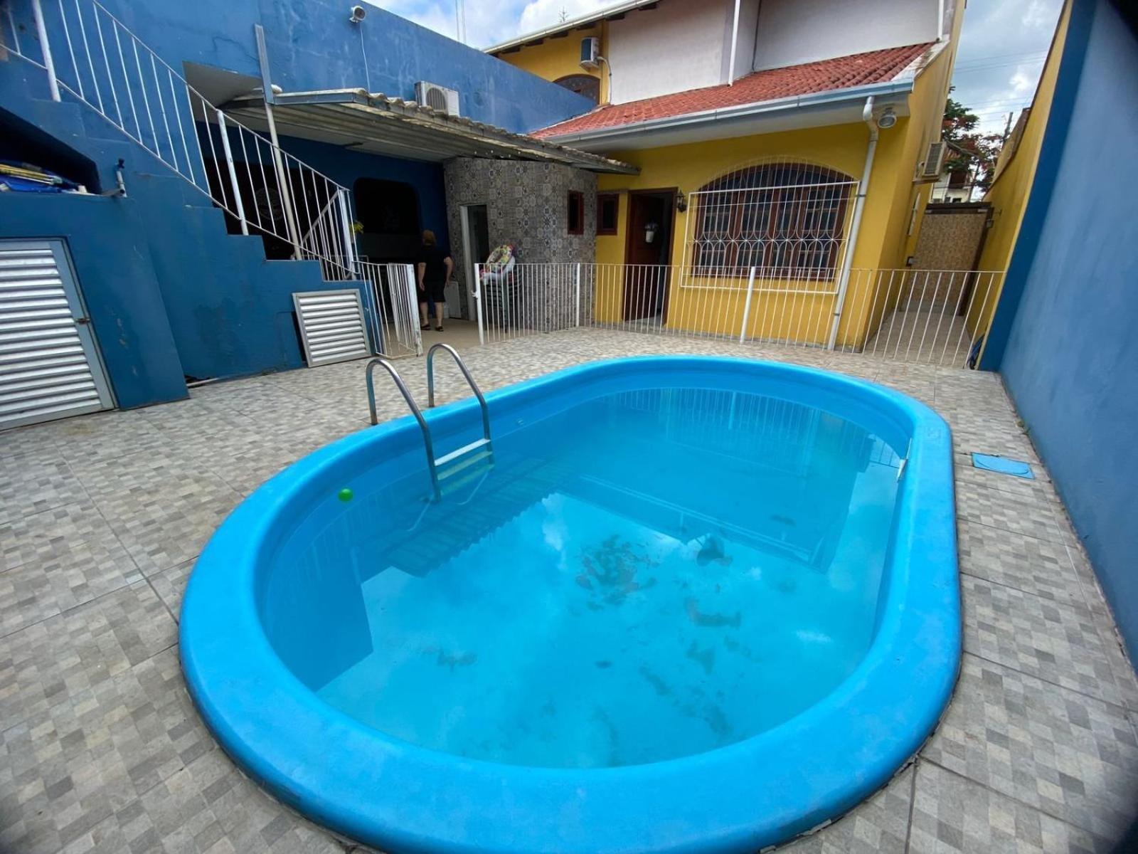 Sobrado Com 5 E Piscina No Centro Camboriu Balneario Camboriu