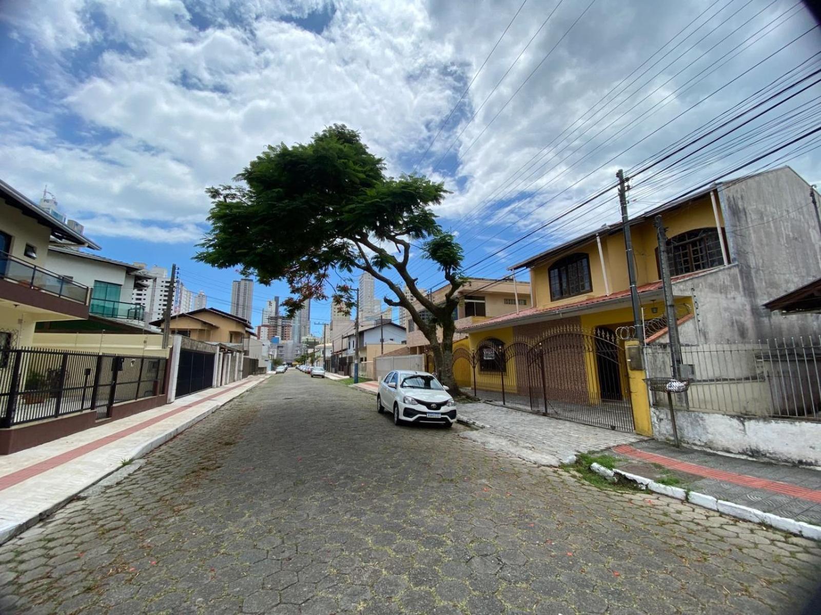 Sobrado Com 5 E Piscina No Centro Camboriu * Balneario Camboriu
